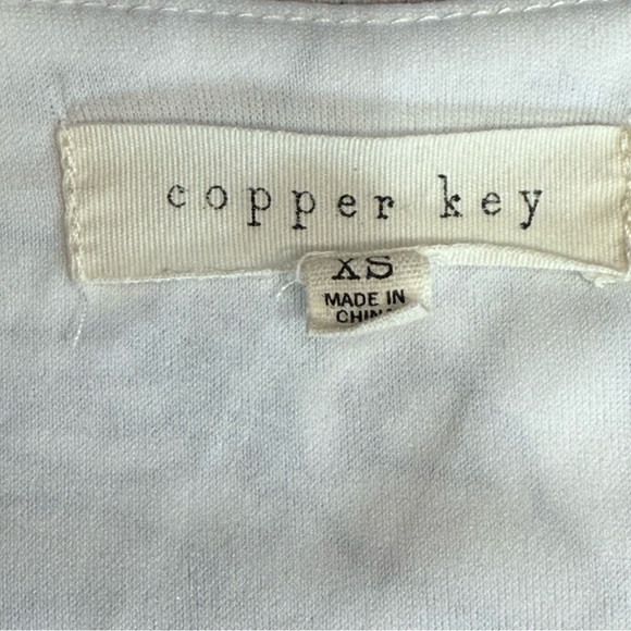 Copper Key Red & White Floral Romper - Size XS - Picture 4 of 16